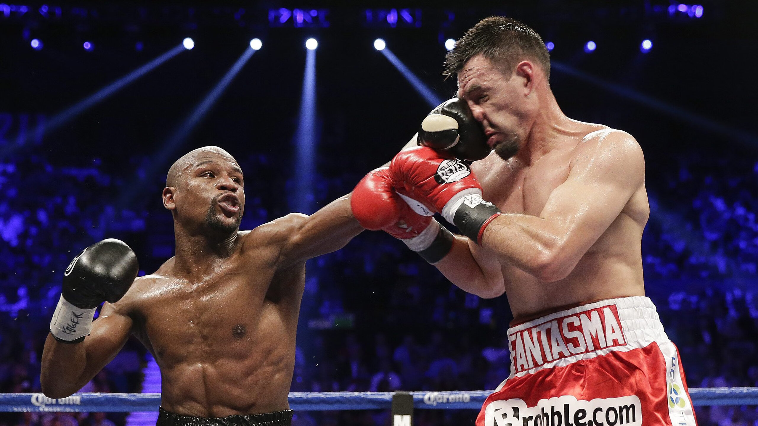 开云体育保障-史上最震撼的季后赛瞬间，激励一代又一代球迷，季后赛最有价值球员